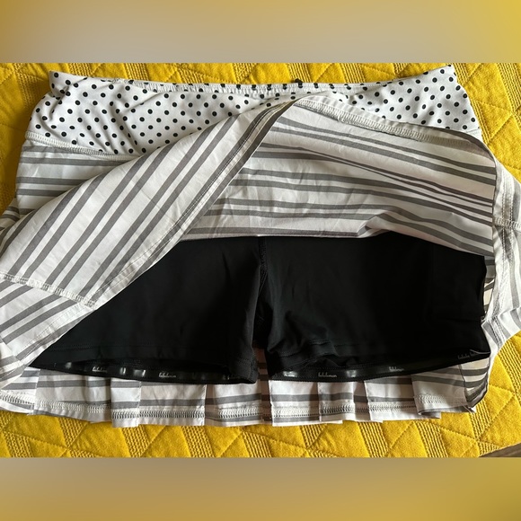 LULU LEMON skirt NEW - Picture 5 of 8